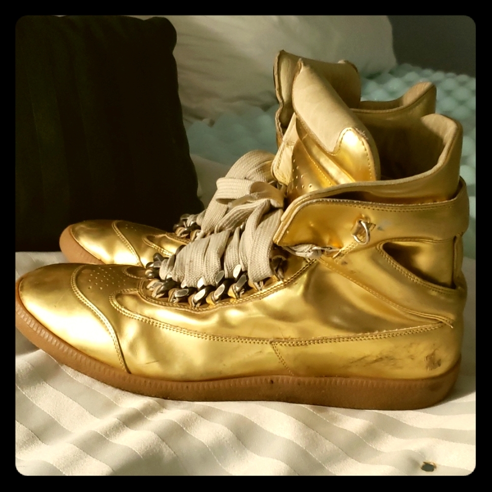Maison Margiela Men/Woman gold shoes with chain!!!